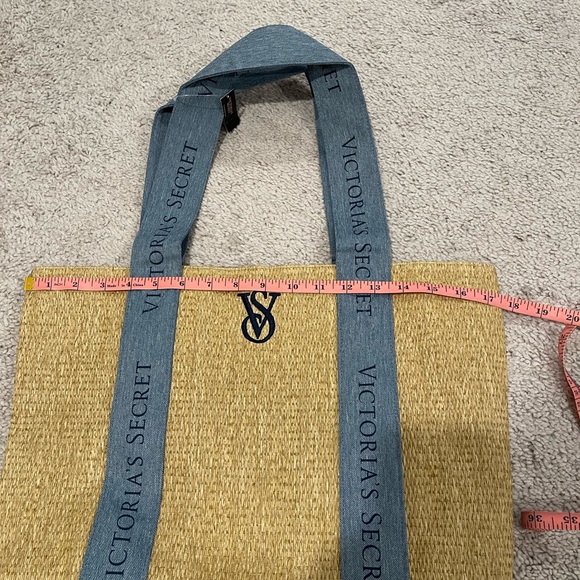 Victoria's Secret Handbags - Victoria’s Secret straw tote beach bag, NWT